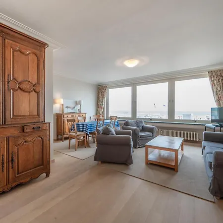 דירה In With Sea Views