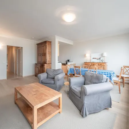 דירה In With Sea Views *