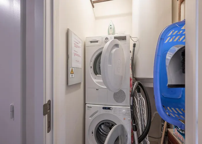 Апартаменты In With Sea Views